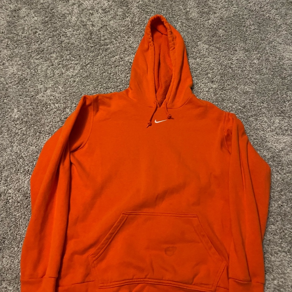 Nike center swoosh hoodie Y2K men’s size medium Wmns Medium orange